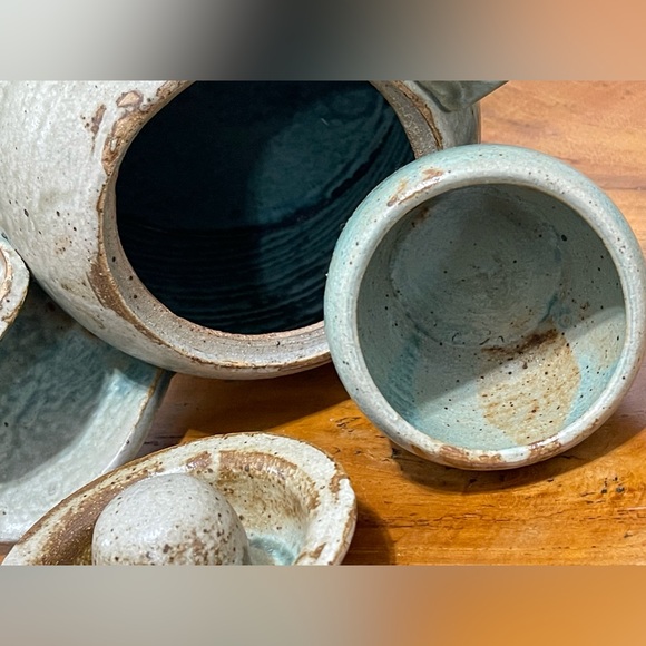 The Rusty Chai Tea Rare Unique Vintage Art Pottery Green
TeaPot Artist Signature - Picture 12 of 15